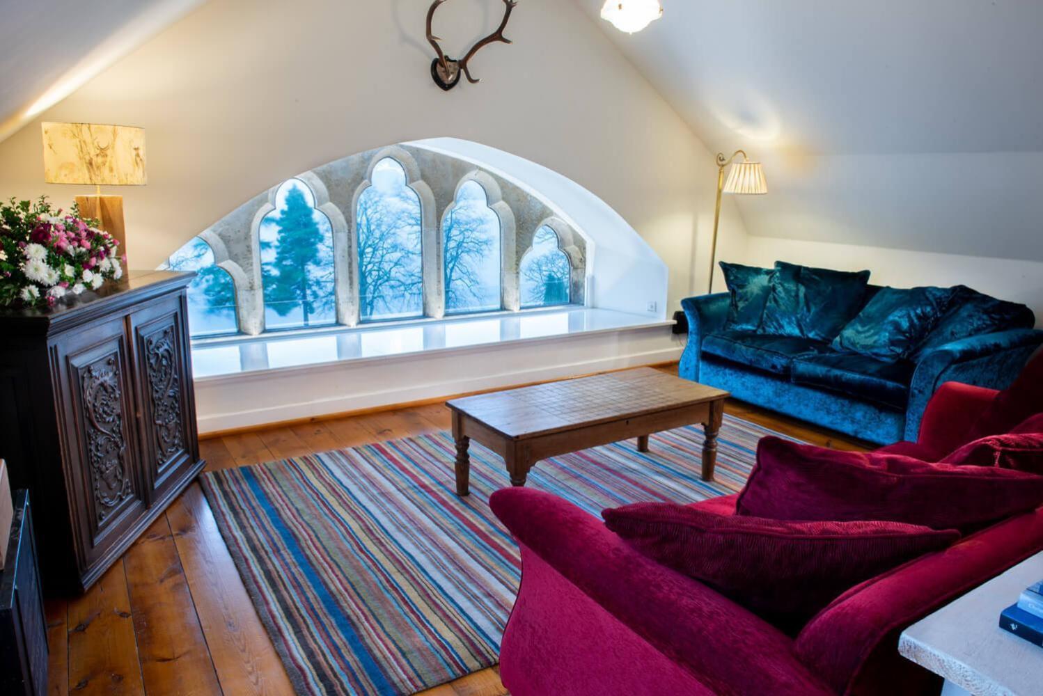 Boys Dormitory Форт Аугустус Екстериор снимка